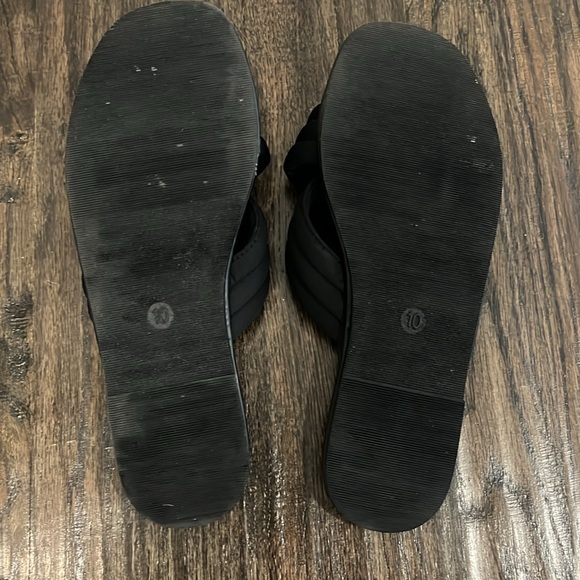 Shade and Shore brand slides. Size 10 - Picture 3 of 3